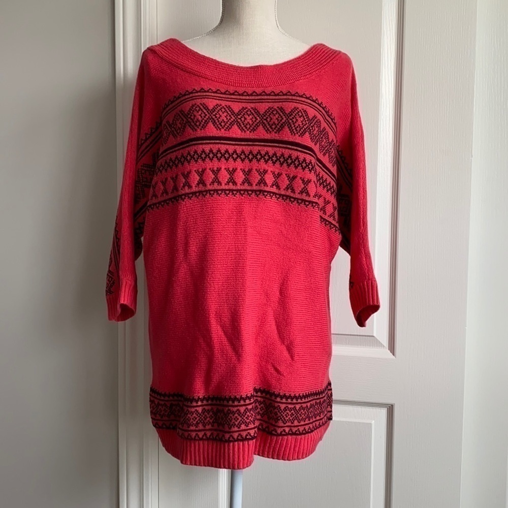 New York & Company - Bright Pink & Black Boat Neck Sweater​​​​​​​​​​​​​
